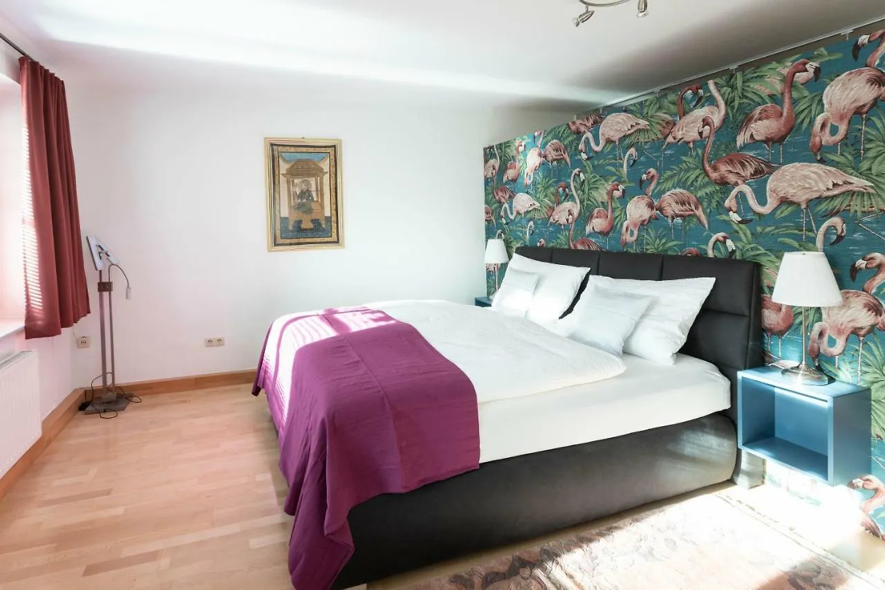 Villa Maxglan Solnohrad 0*,